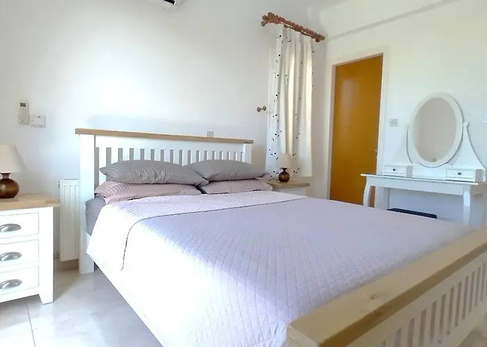 Villa Talassa With Heated Pool, Jacuzzi And 4X4 Car