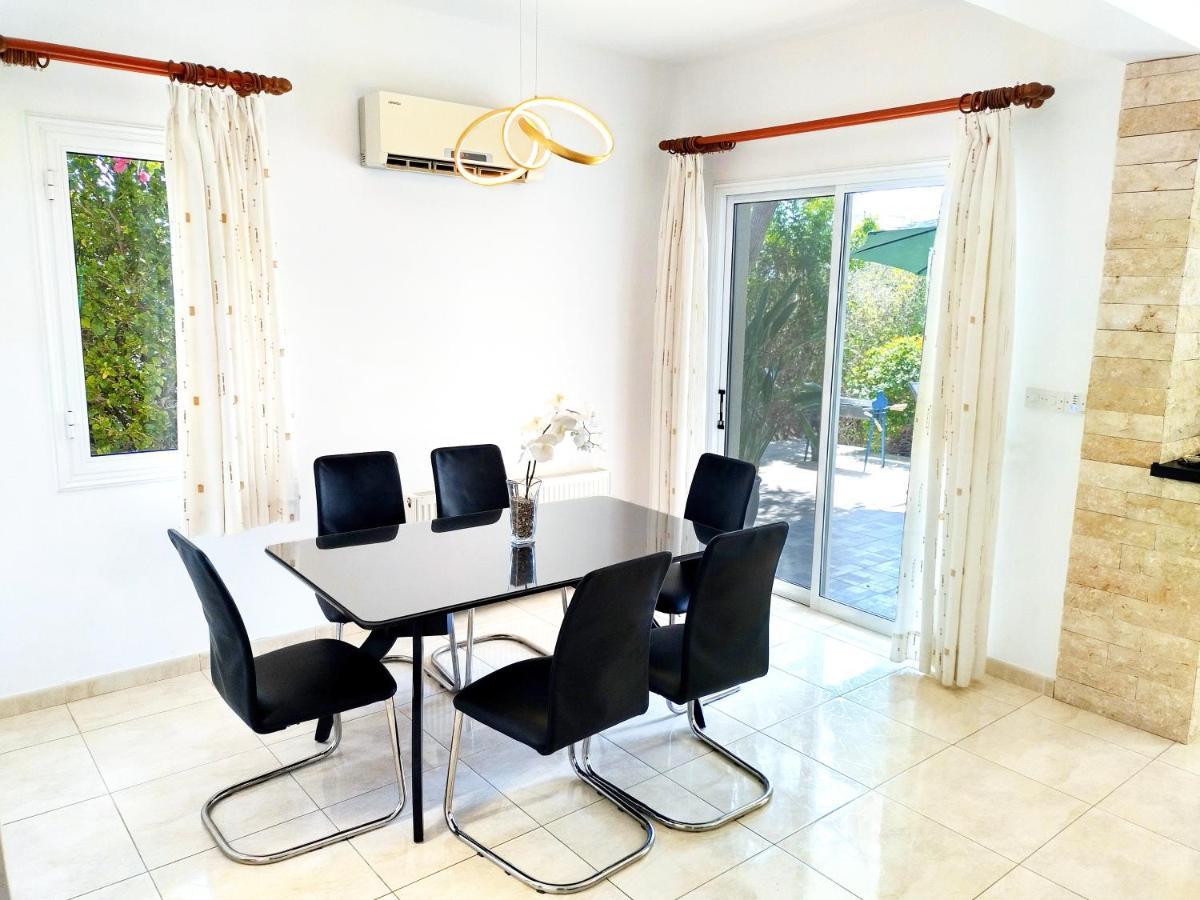 Villa Talassa With Heated Pool, Jacuzzi And 4x4 Car *