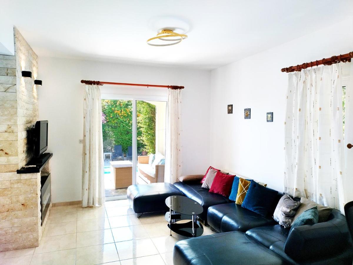 Villa Talassa With Heated Pool, Jacuzzi And 4x4 Car *